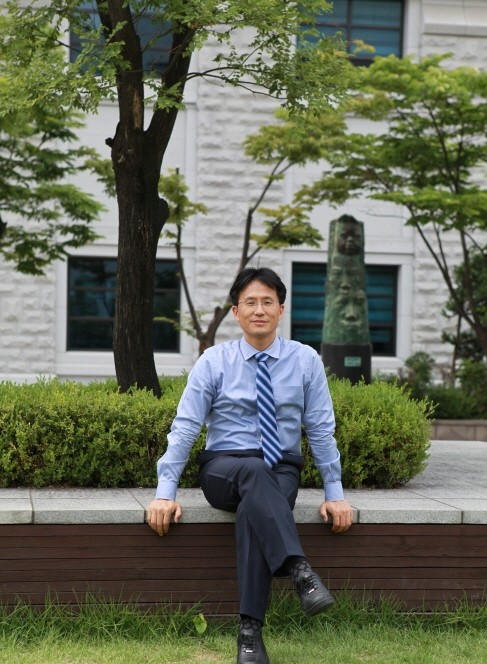 Prof. Seungsang Oh